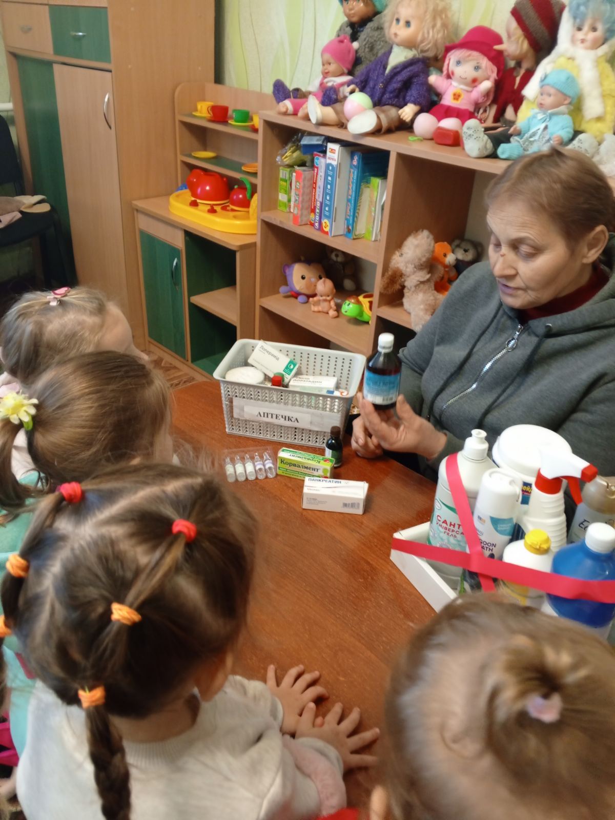 Фото без опису