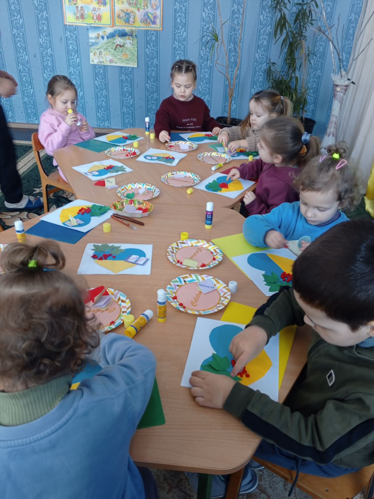 Фото без опису