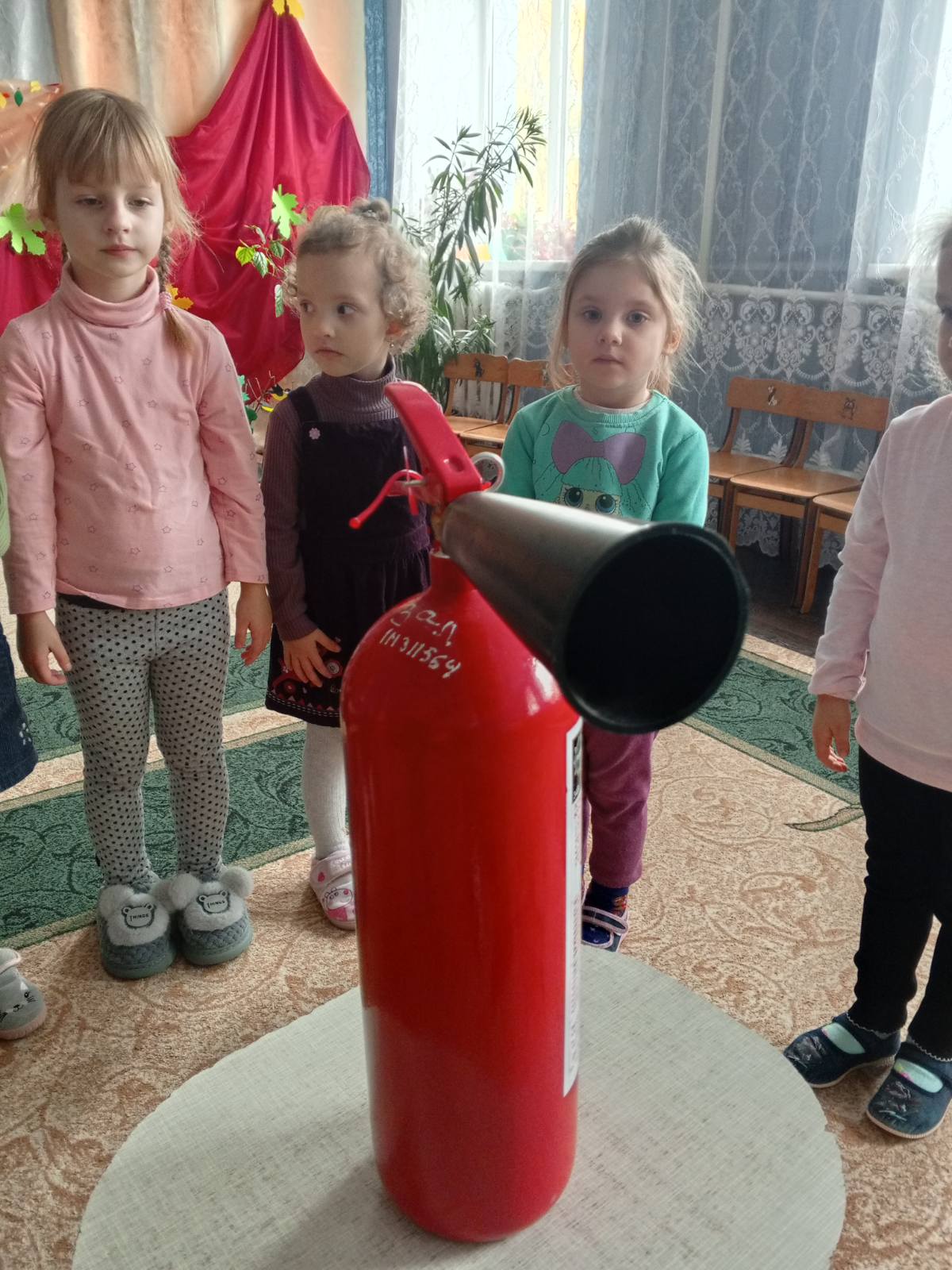 Фото без опису