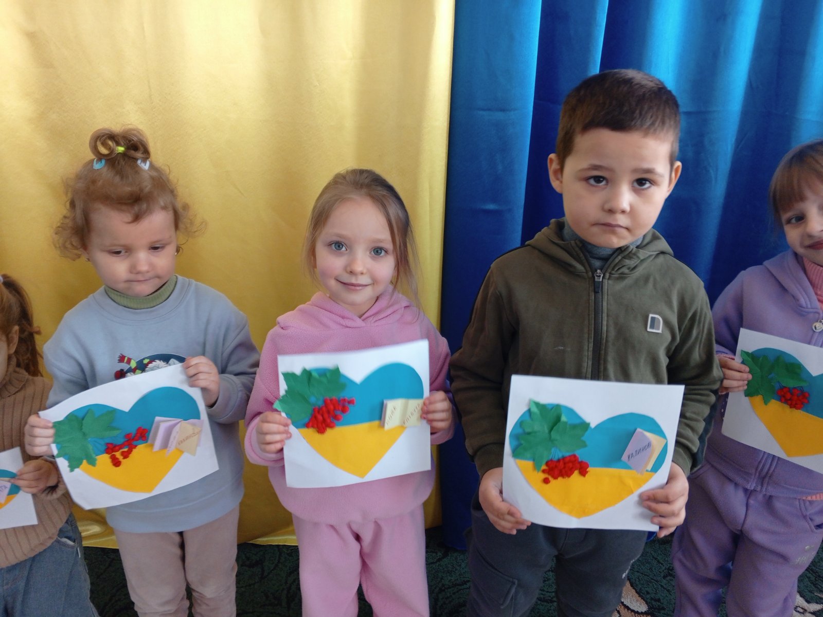 Фото без опису