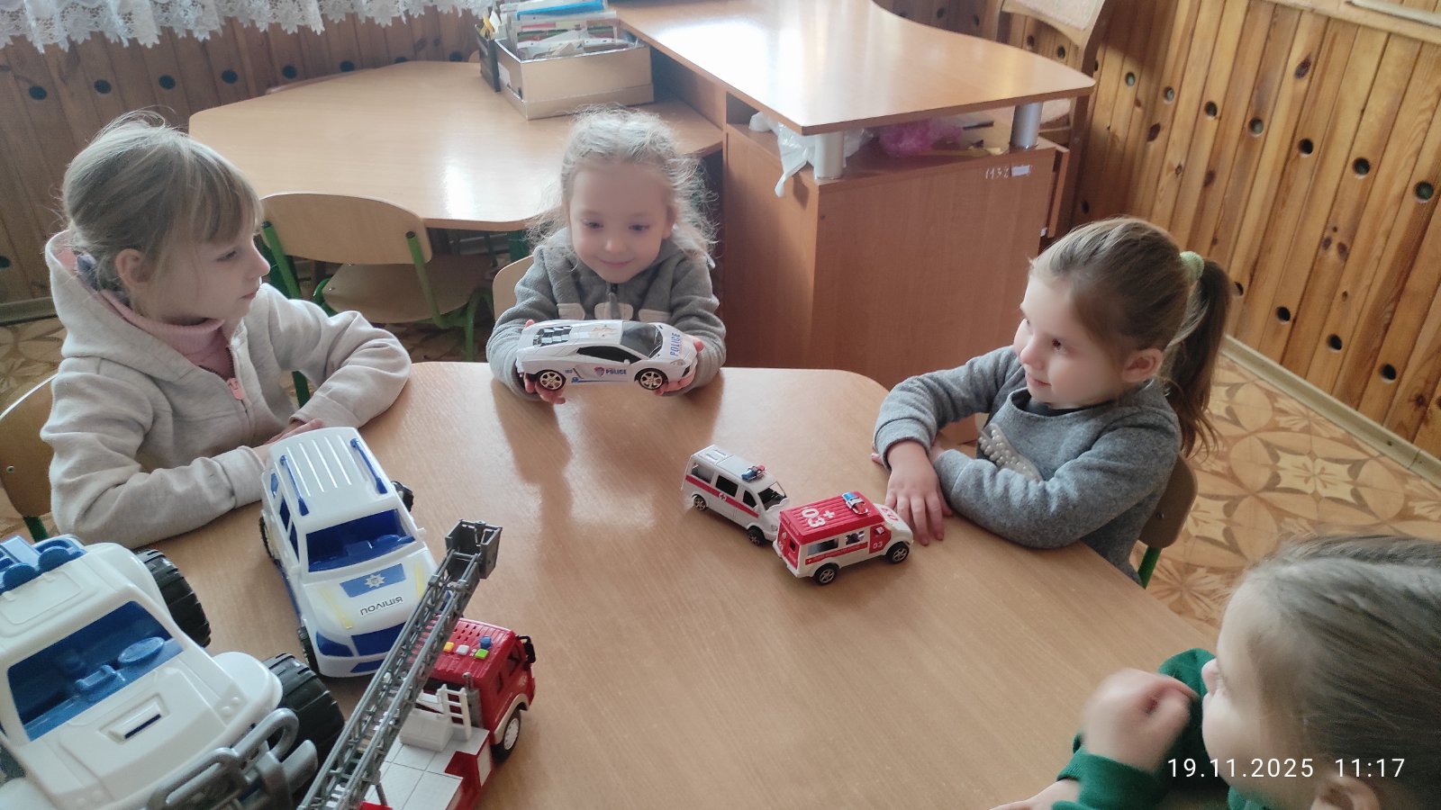 Фото без опису