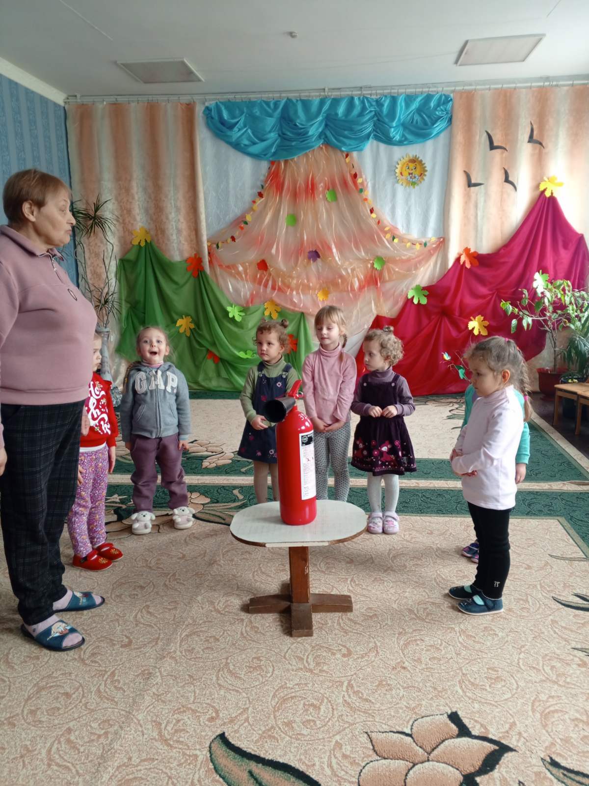 Фото без опису