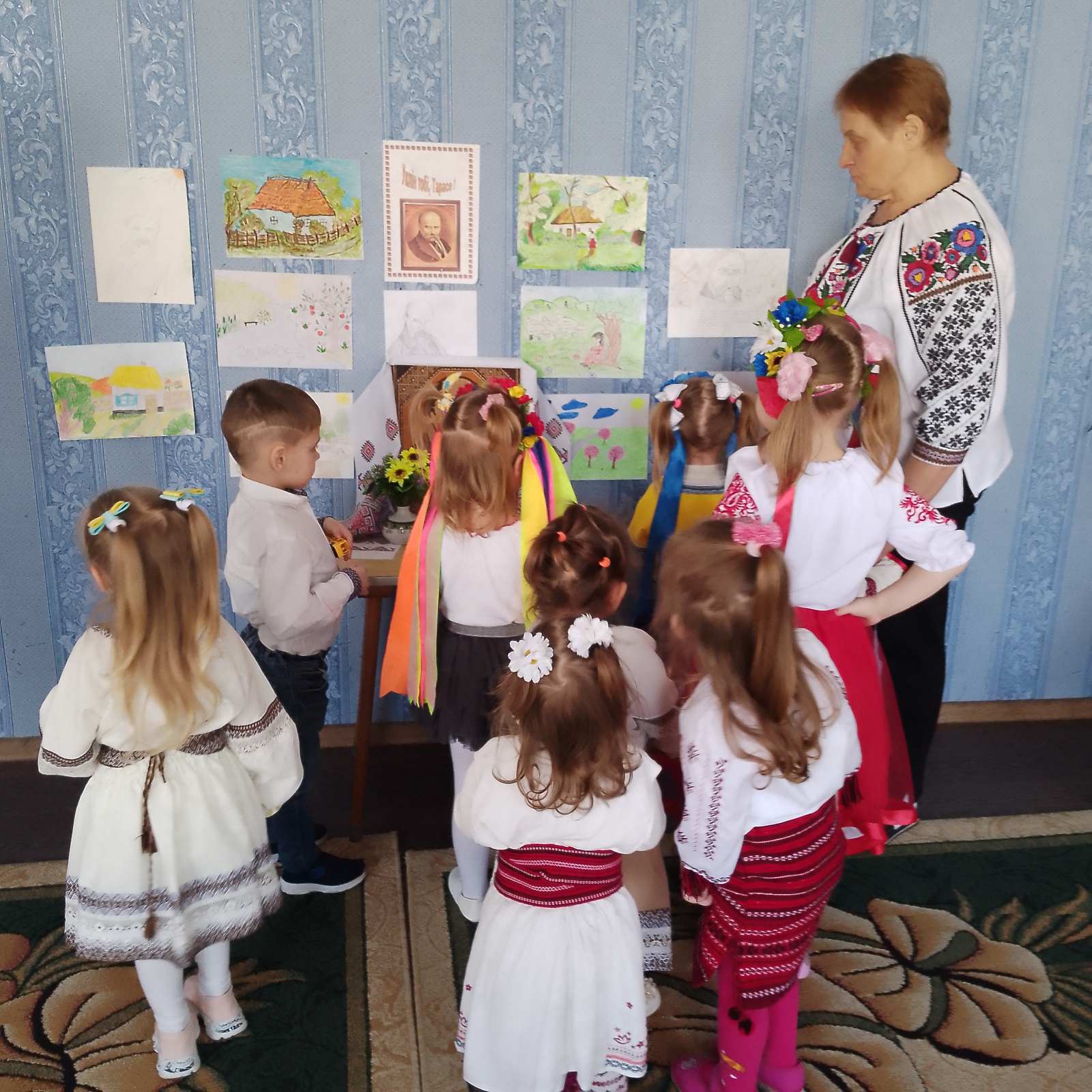 Фото без опису