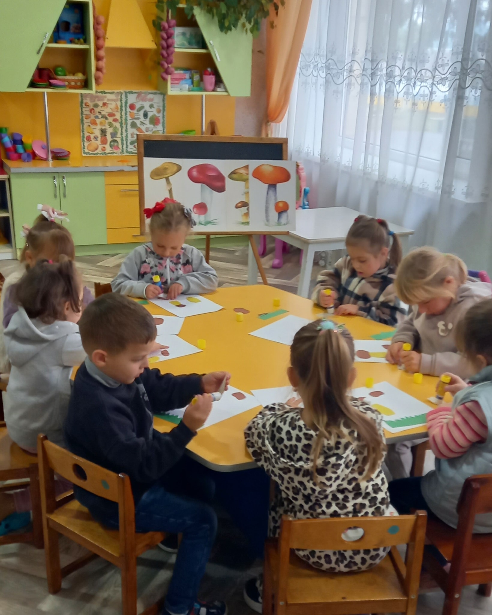Фото без опису