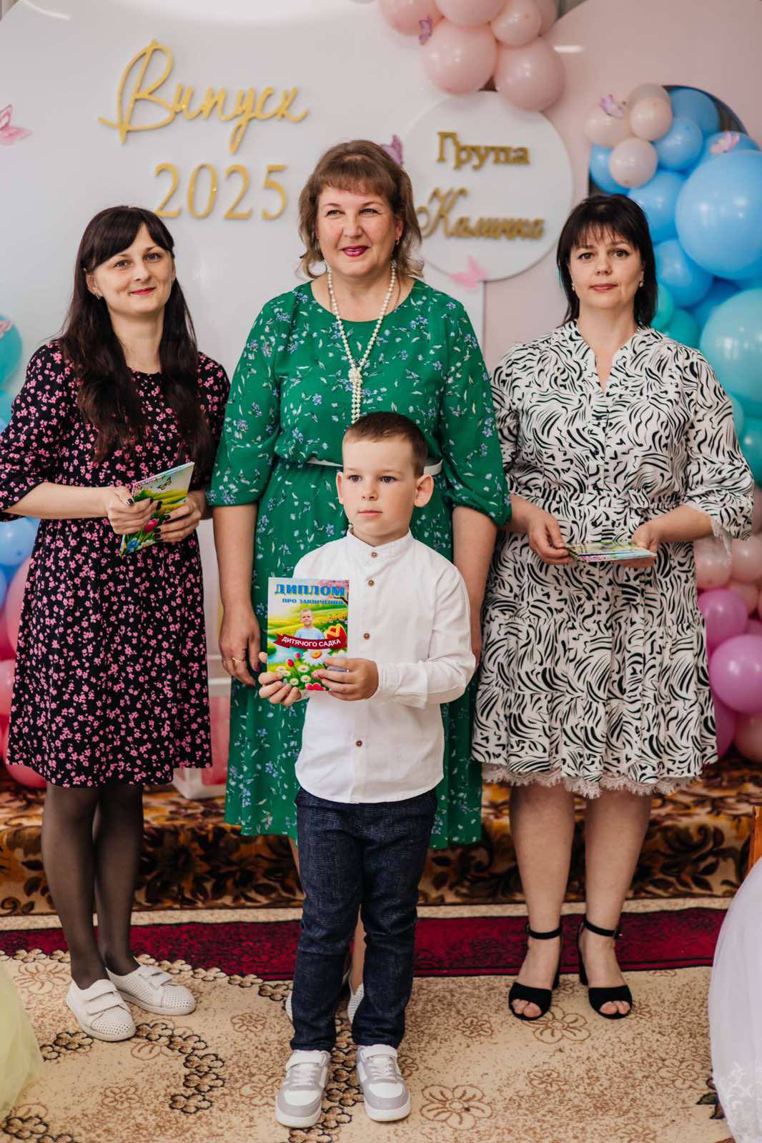 Фото без опису