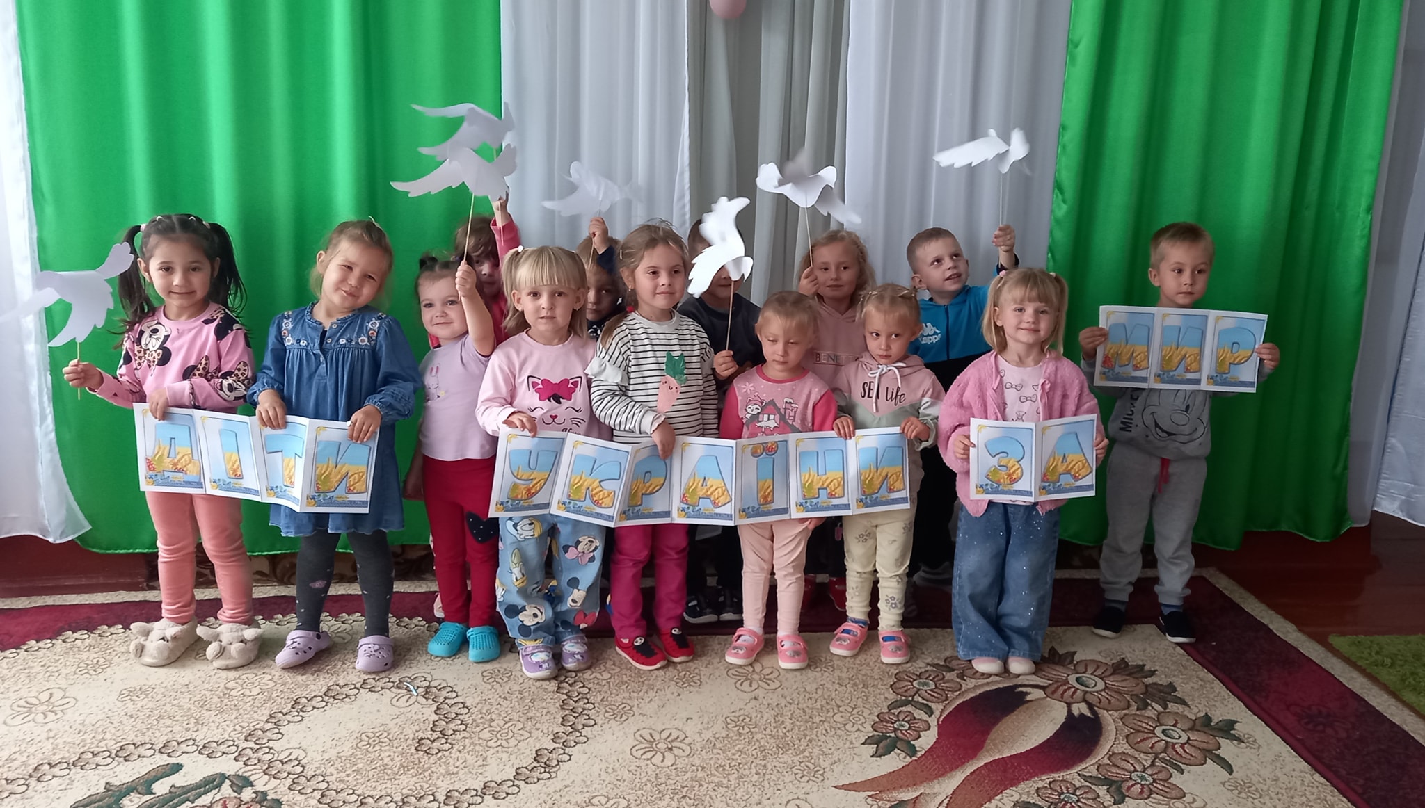 Фото без опису