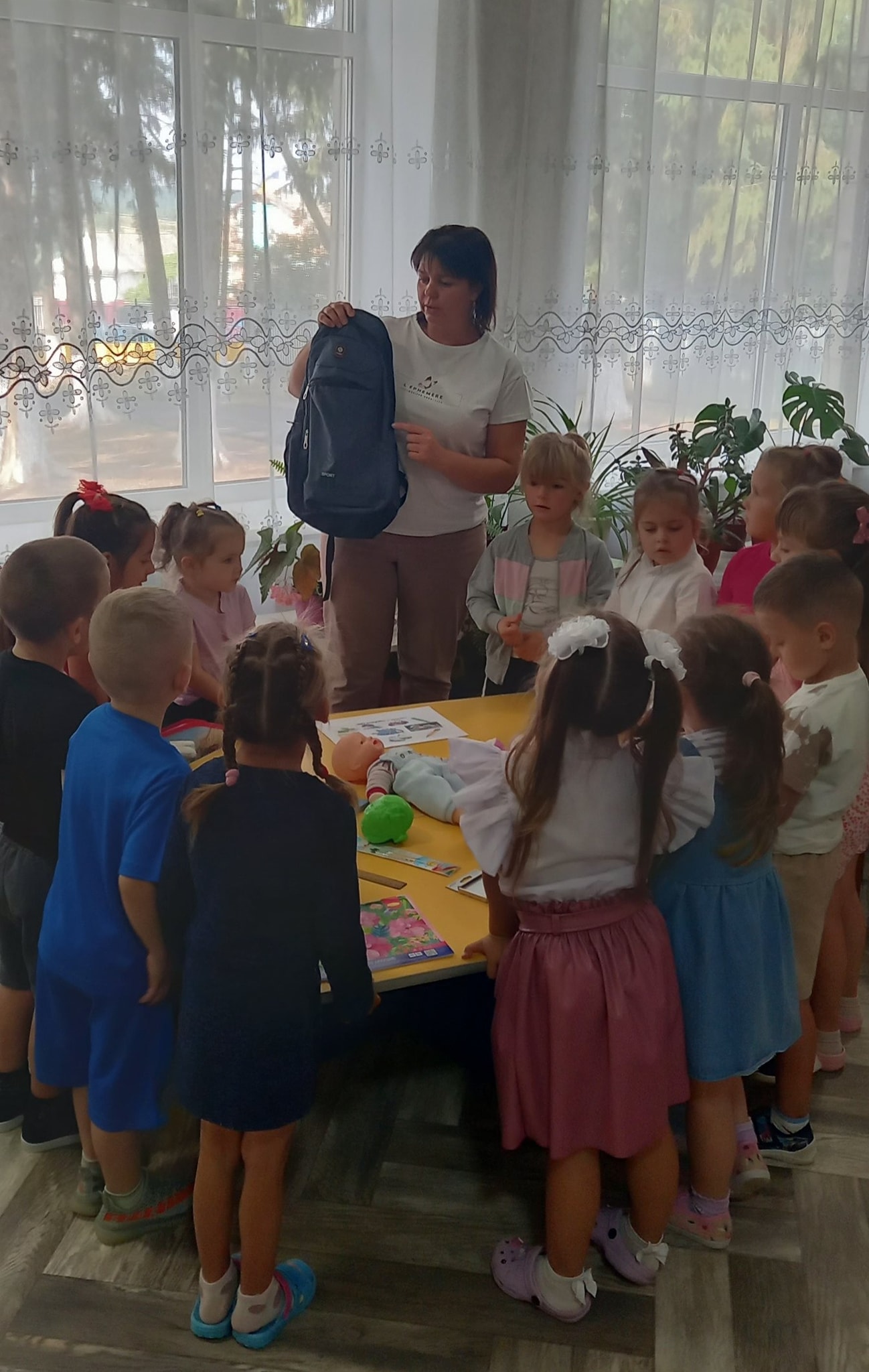 Фото без опису