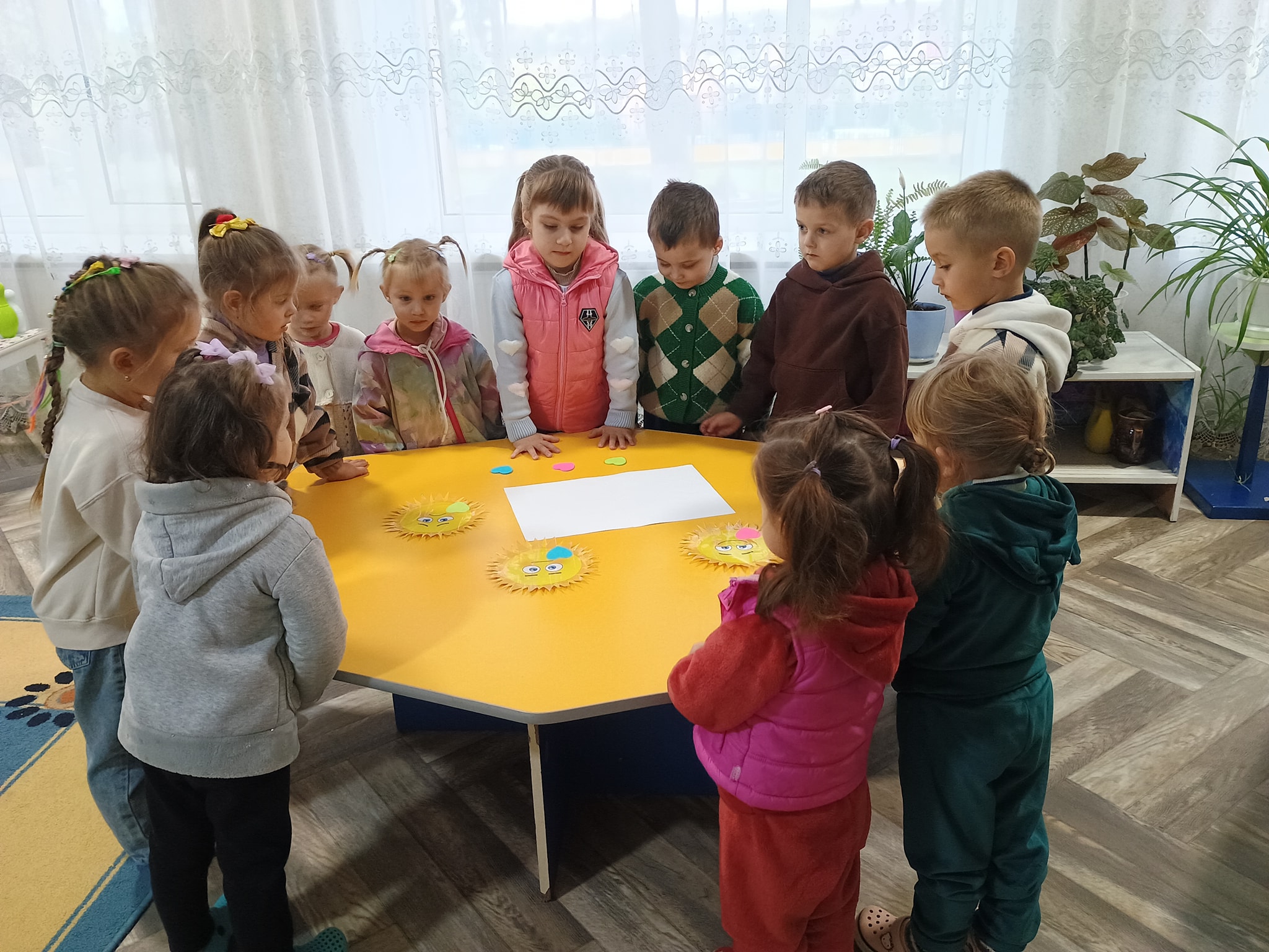 Фото без опису