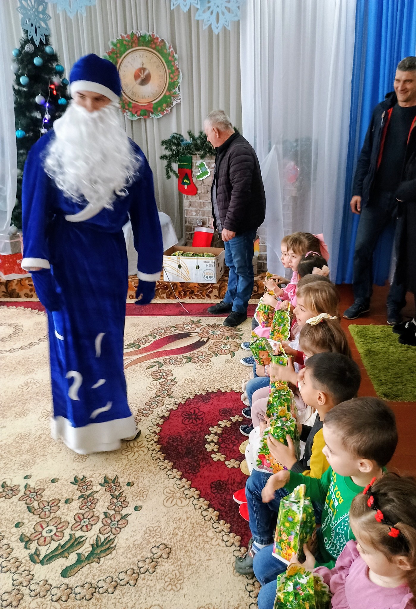 Фото без опису