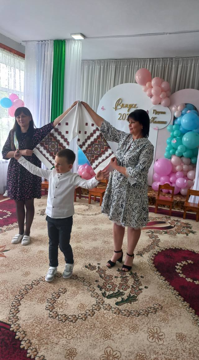 Фото без опису