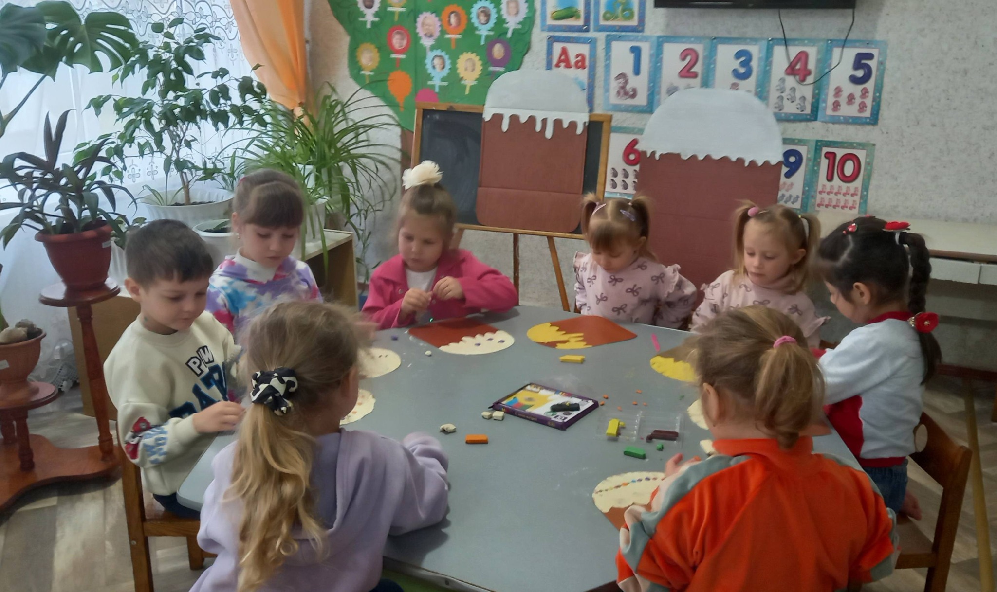 Фото без опису