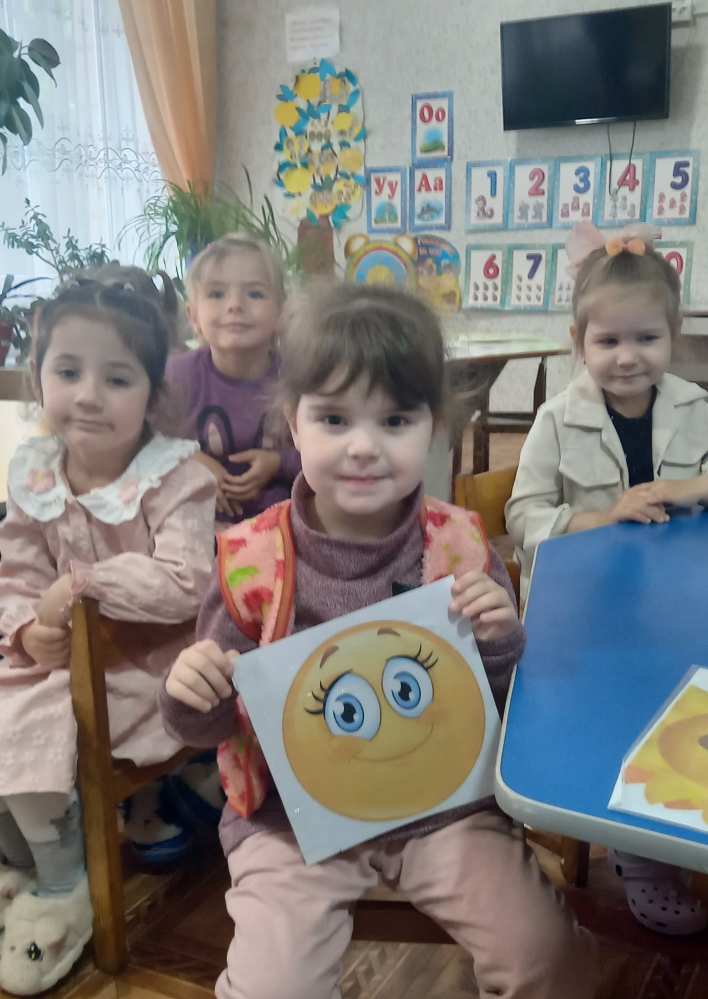 Фото без опису