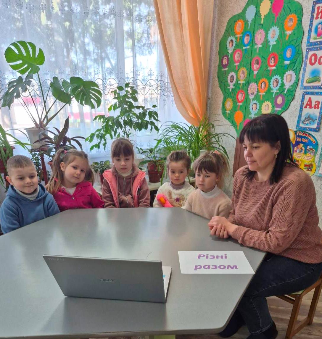 Фото без опису