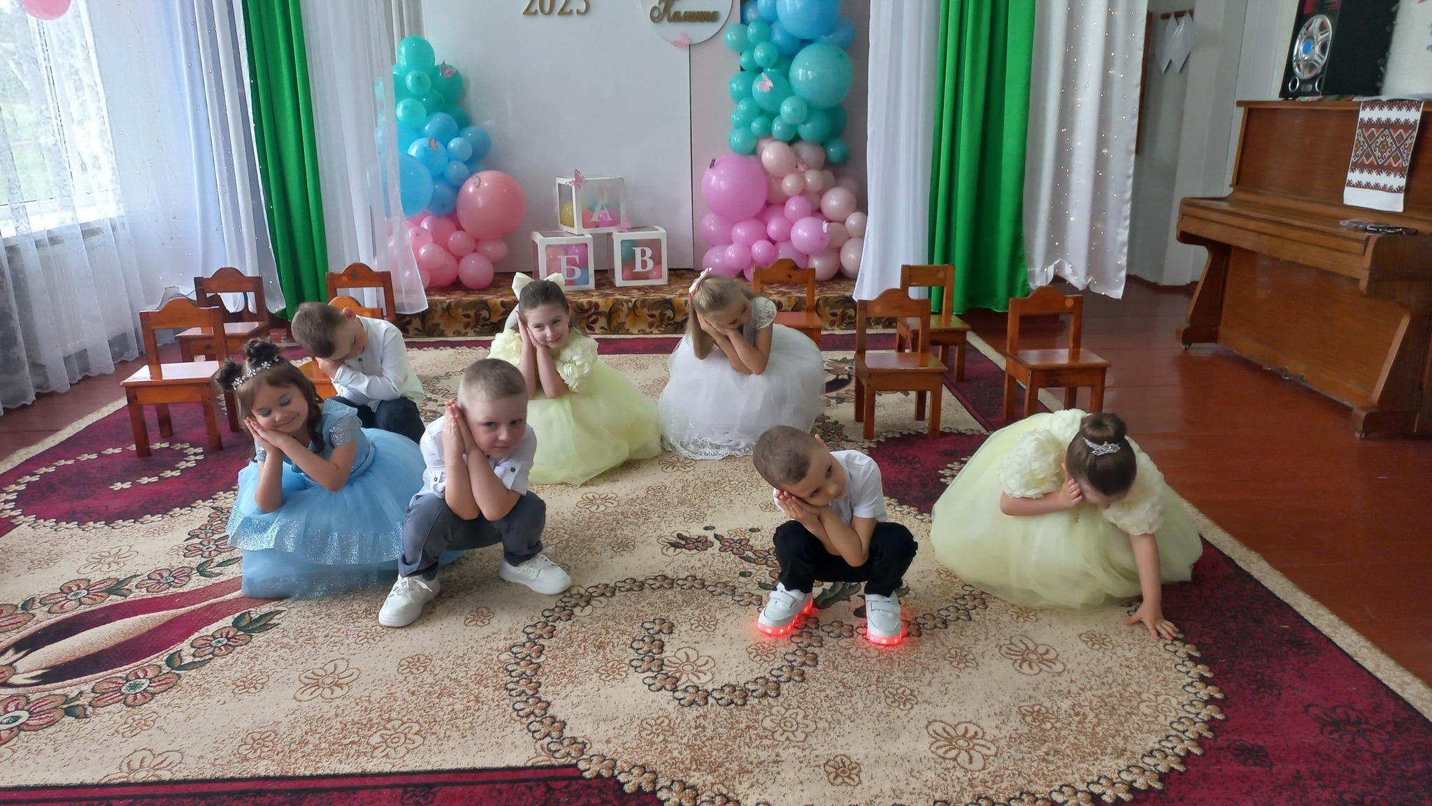 Фото без опису