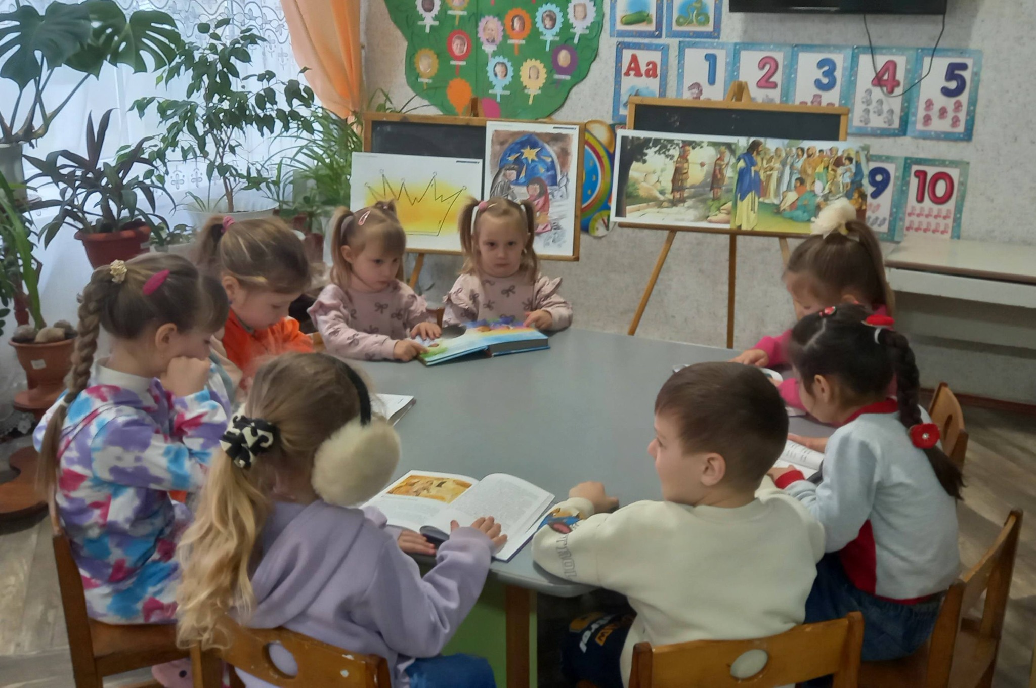 Фото без опису