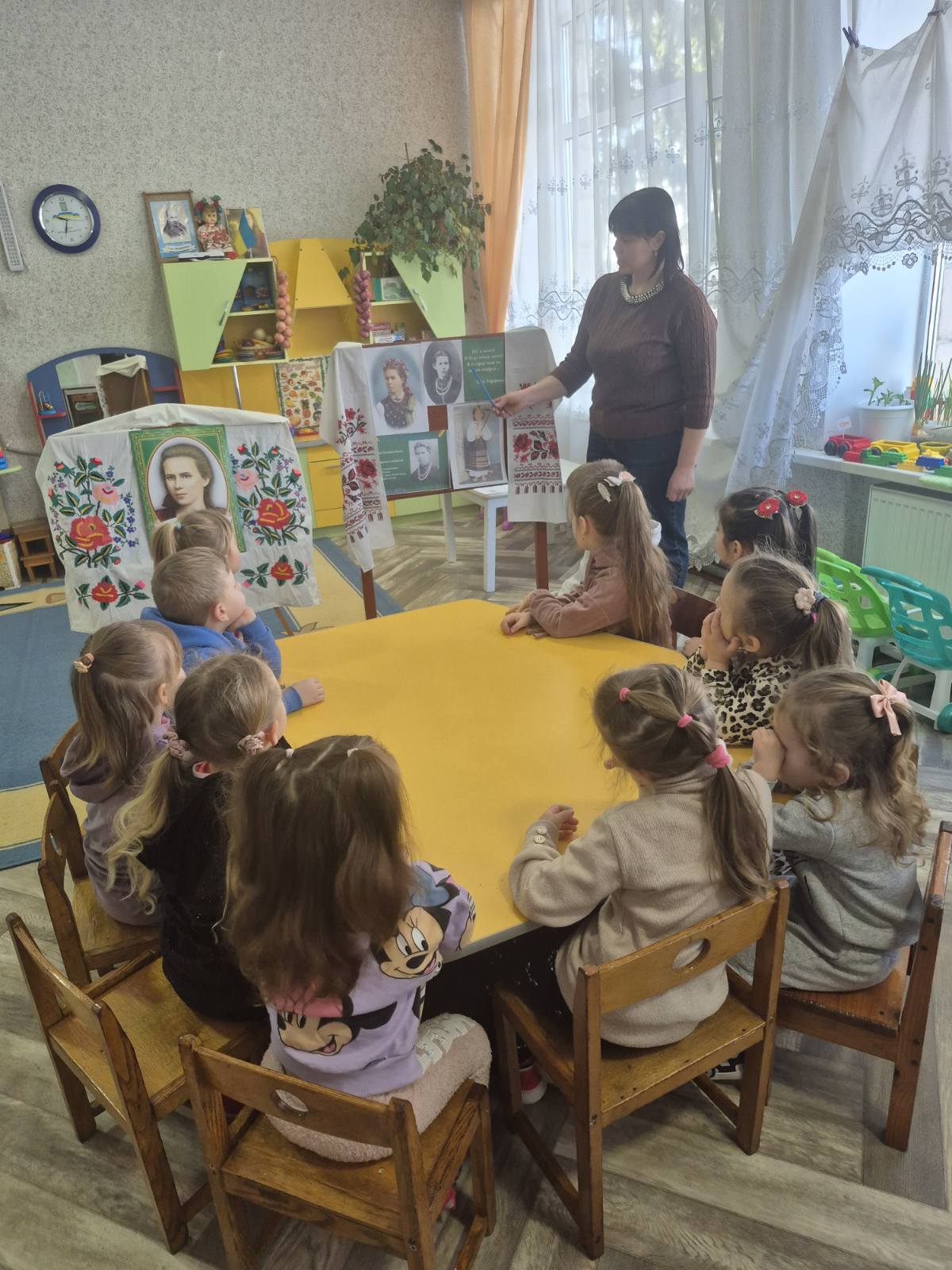 Фото без опису