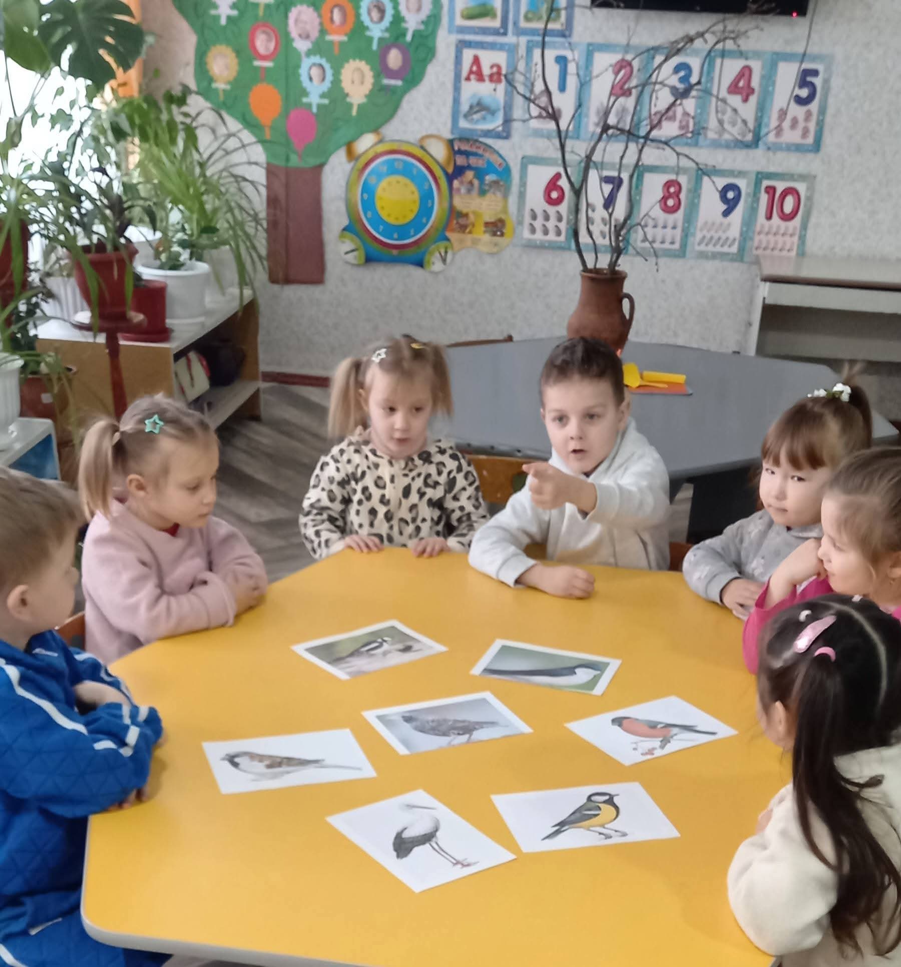 Фото без опису