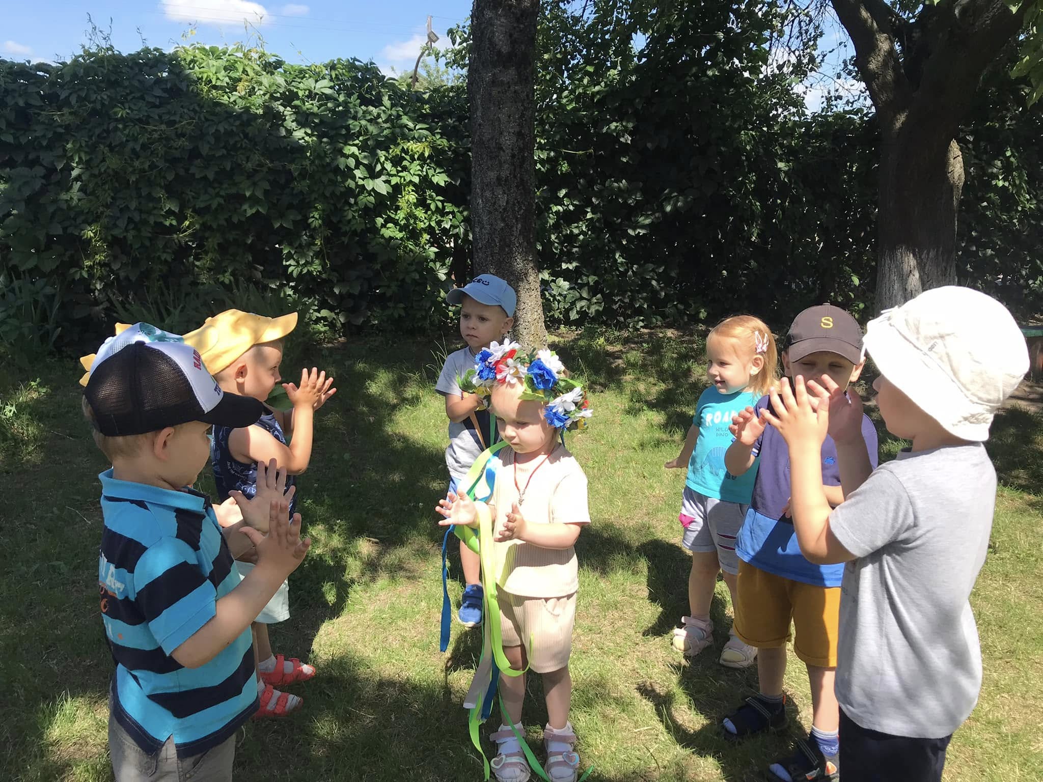 Фото без опису