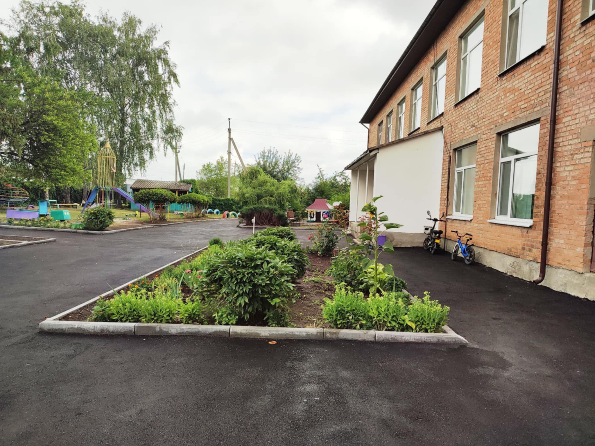 Фото без опису