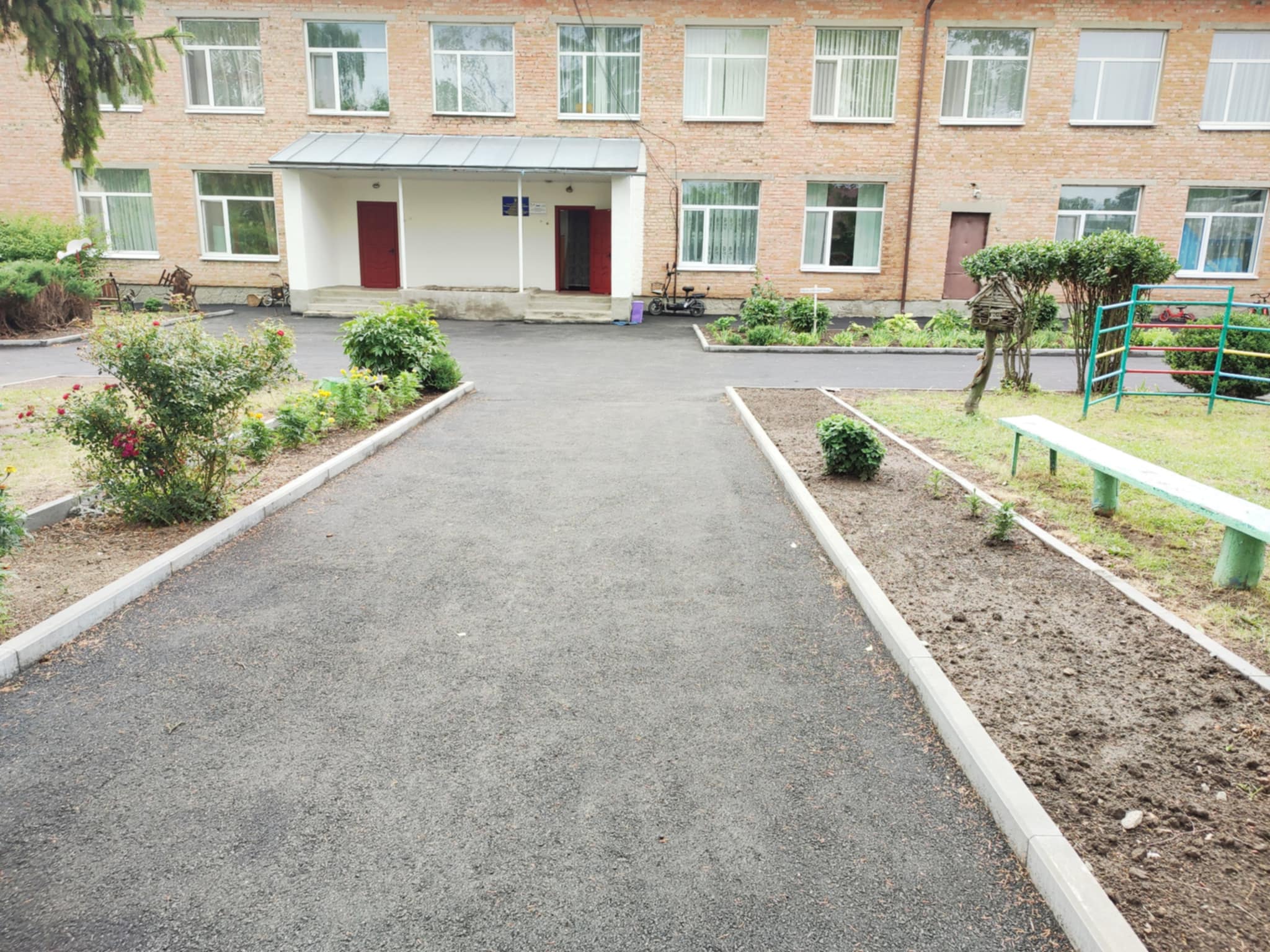 Фото без опису