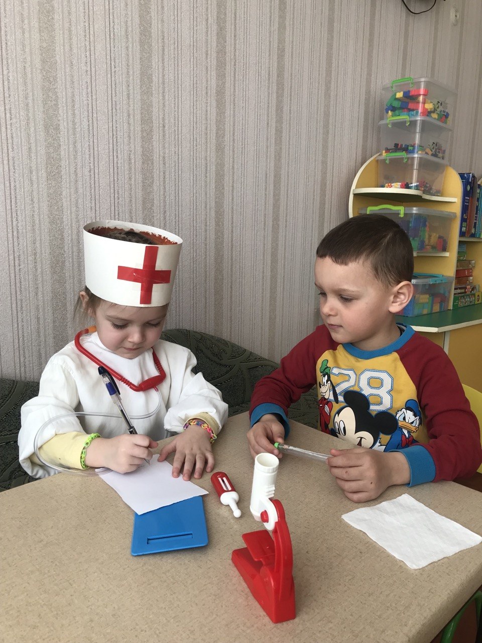 Фото без опису