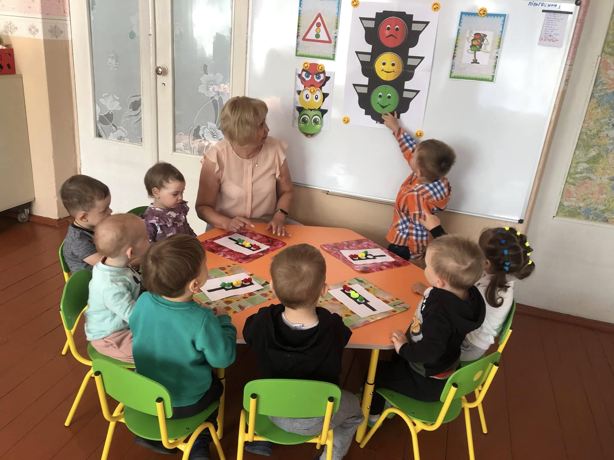 Фото без опису