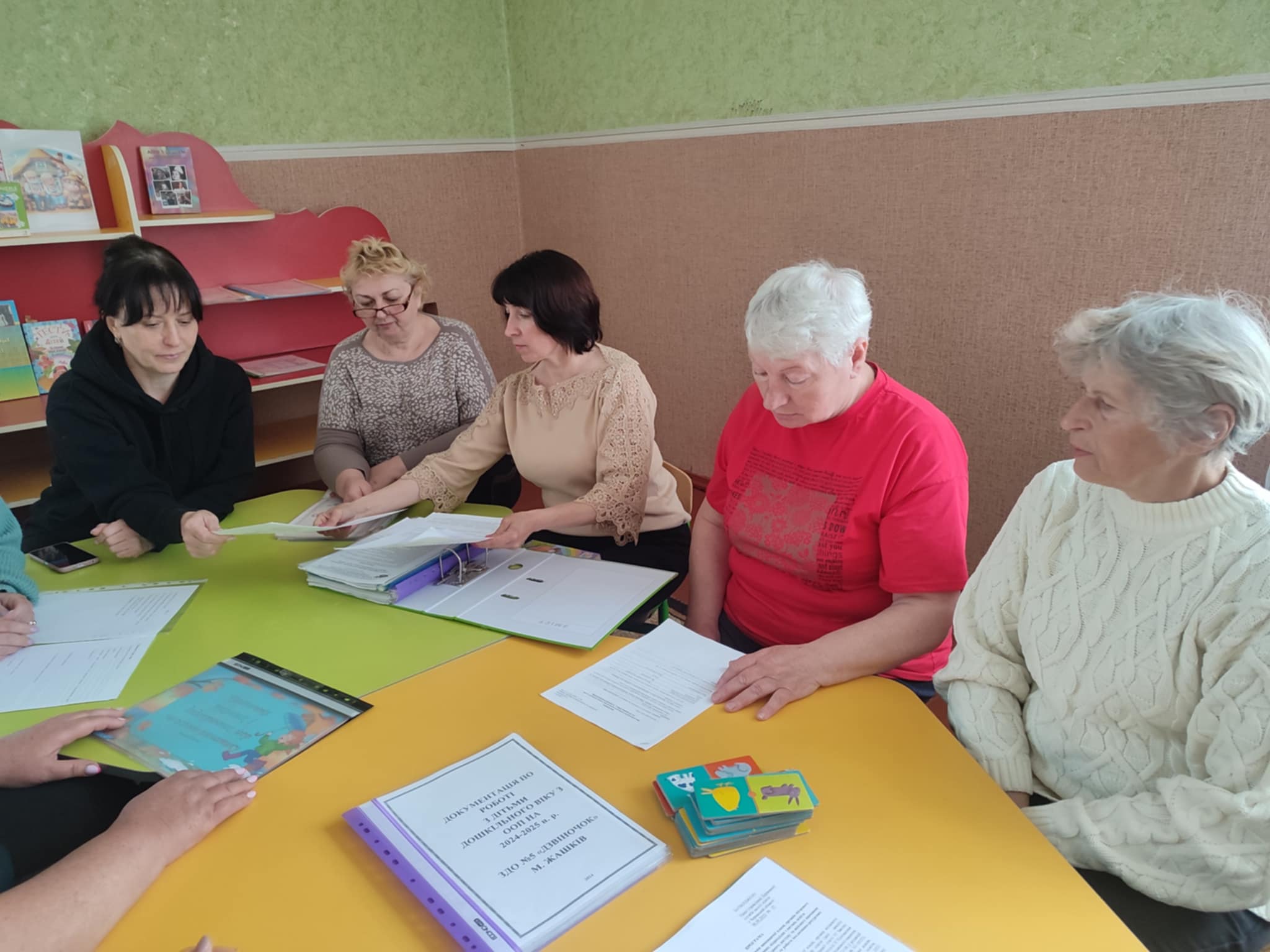 Фото без опису