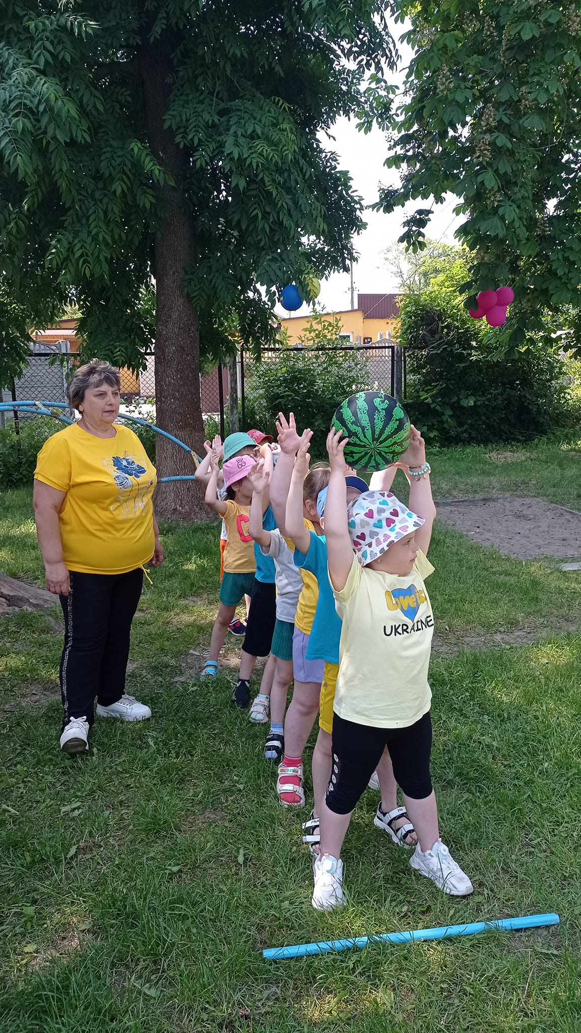 Фото без опису