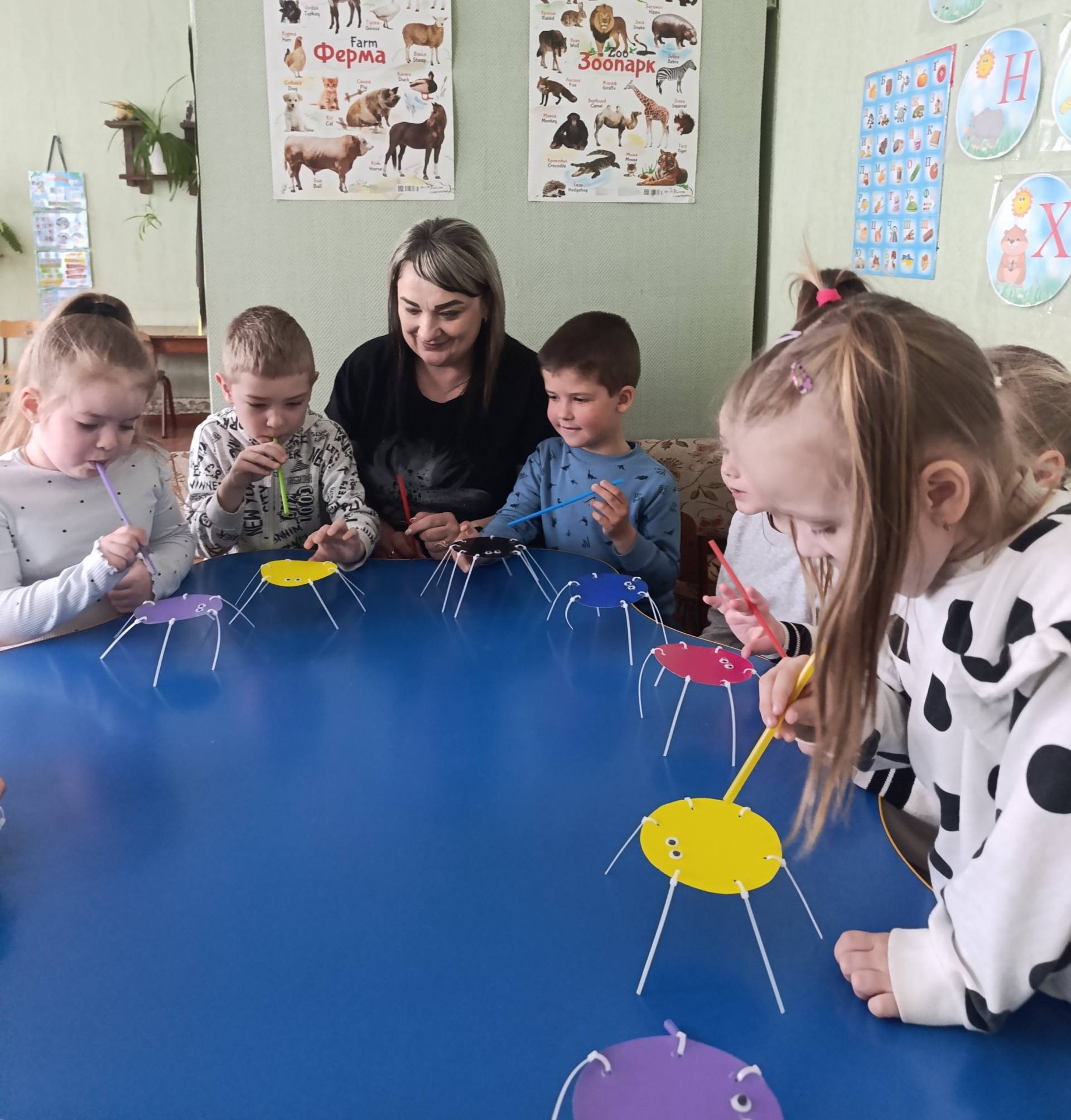 Фото без опису