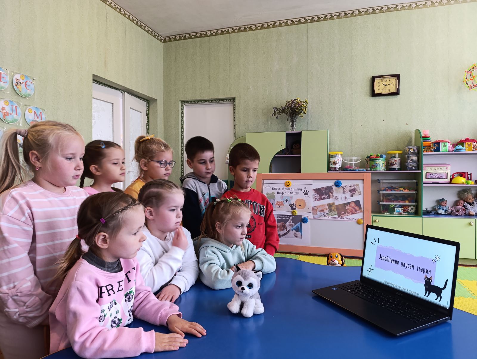 Фото без опису