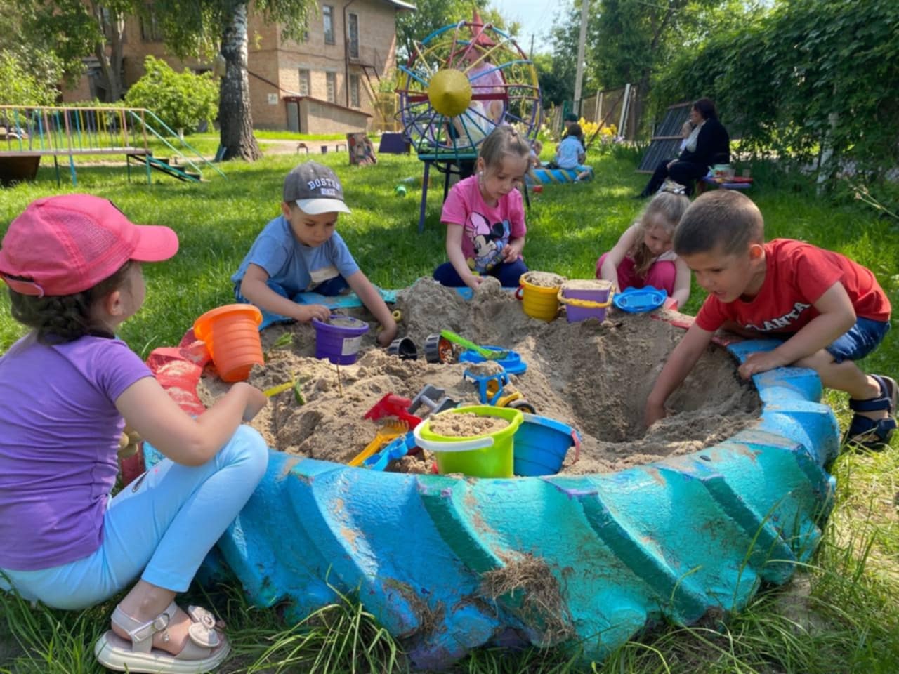 Фото без опису