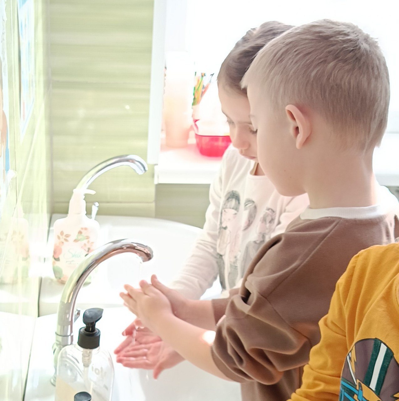 Фото без опису