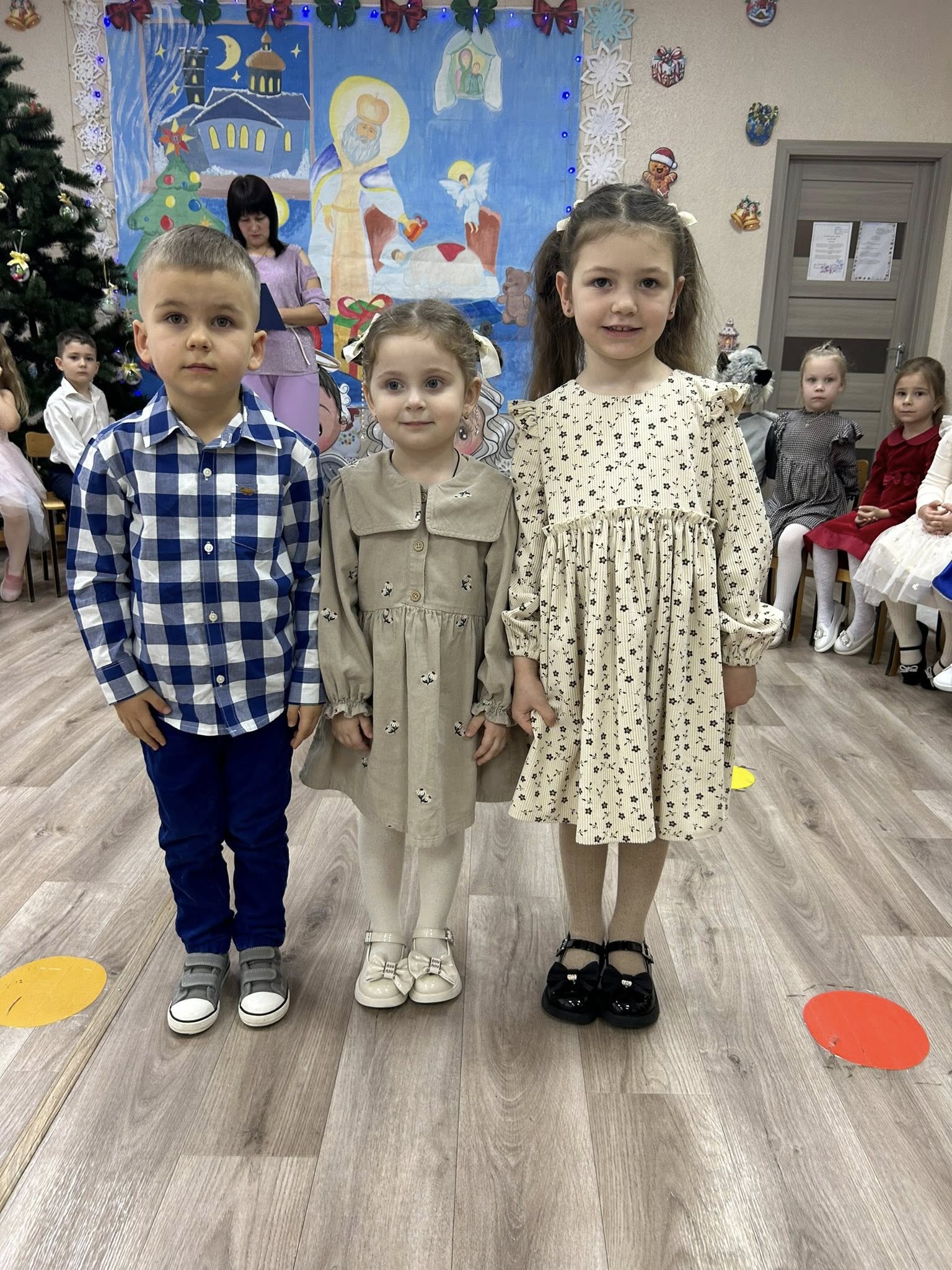 Фото без опису