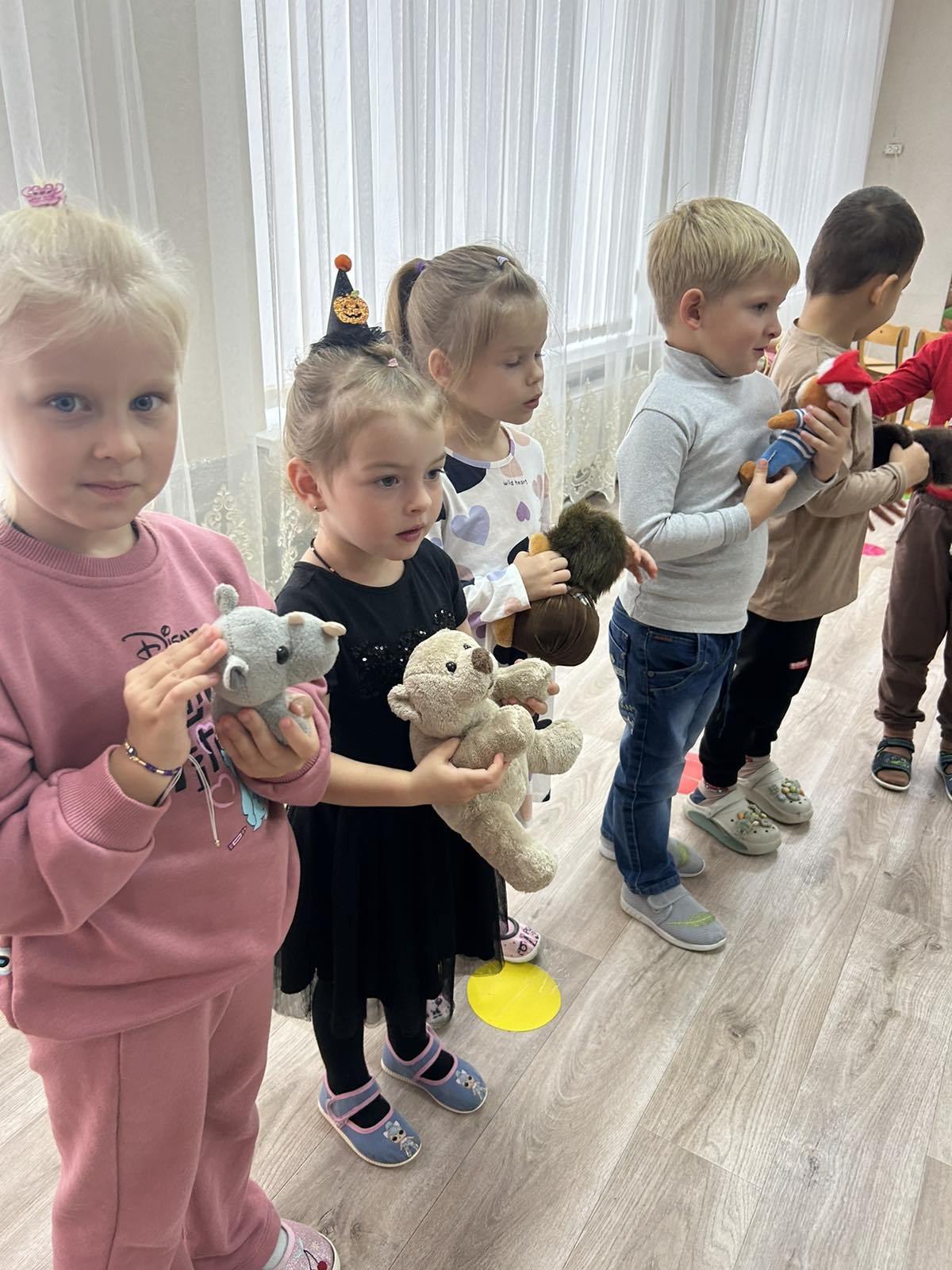 Фото без опису