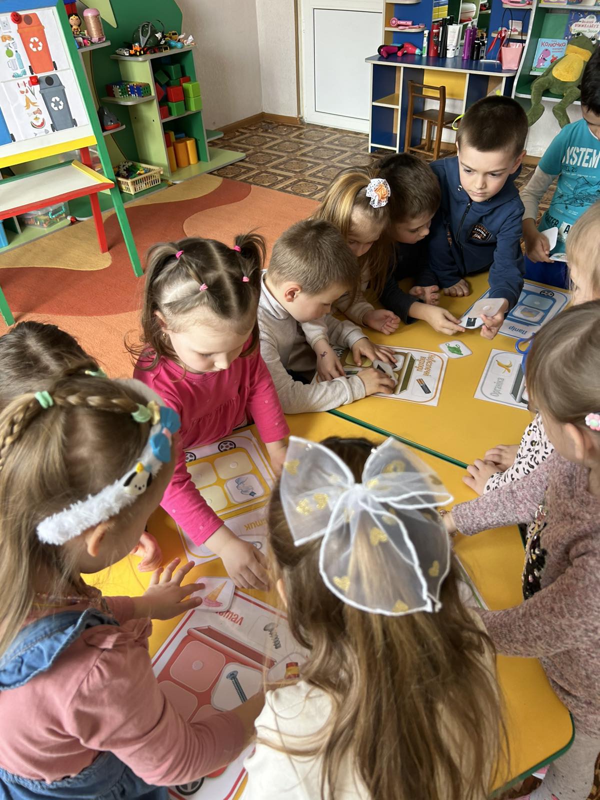 Фото без опису