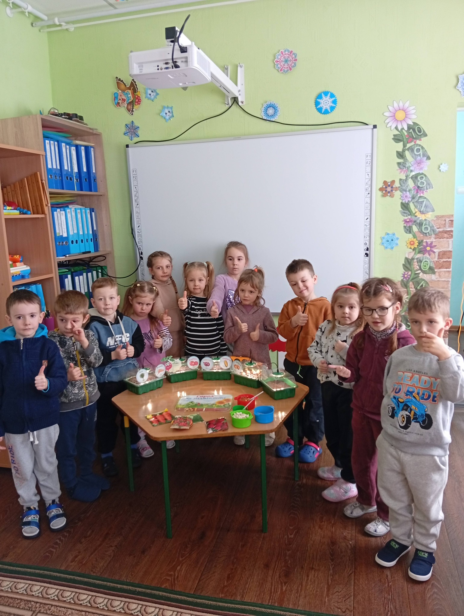 Фото без опису