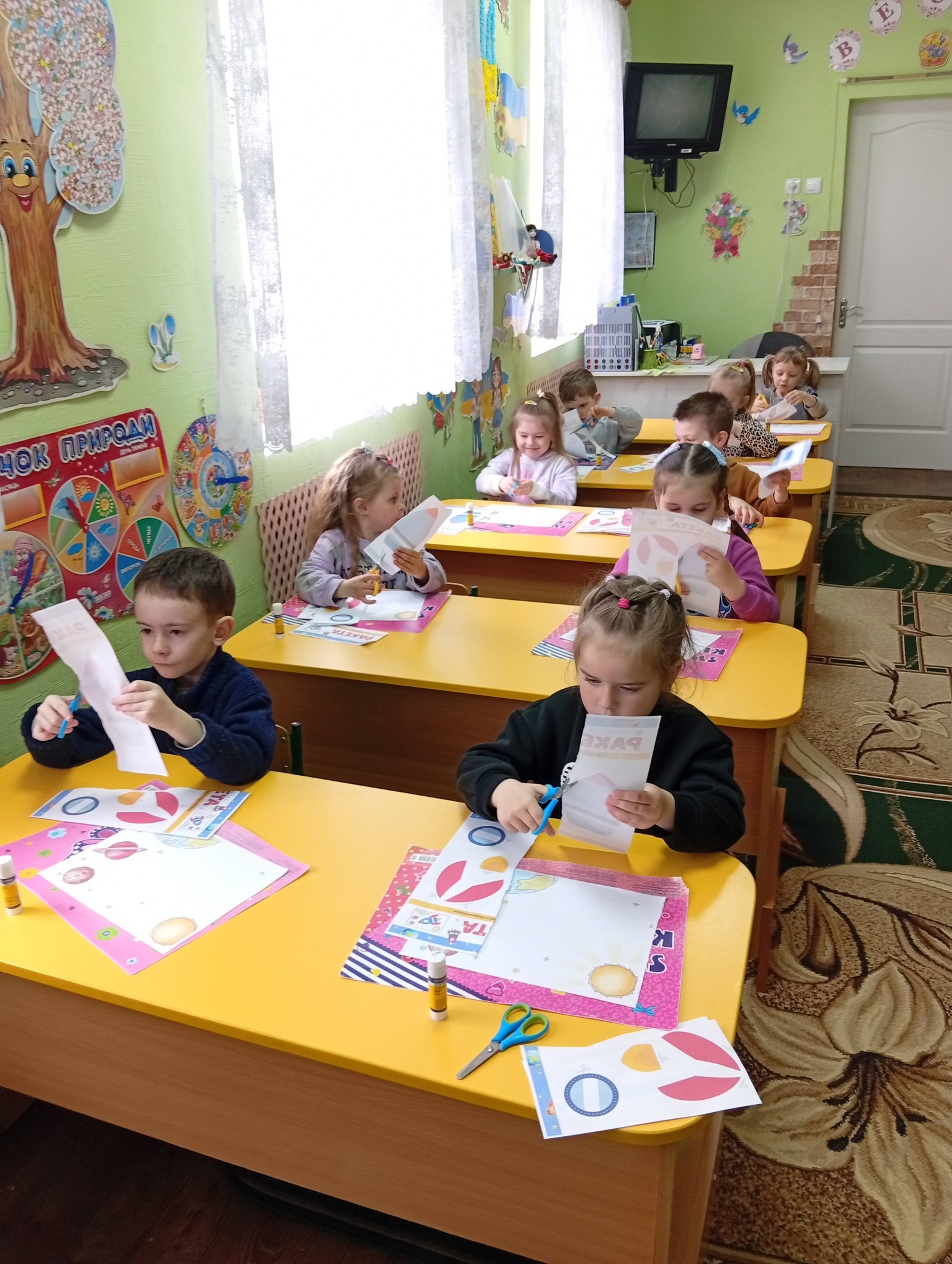 Фото без опису