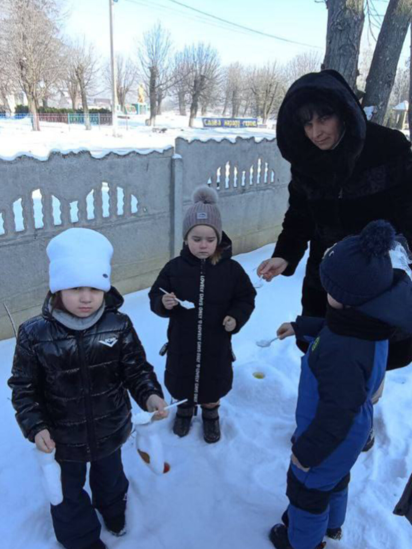 Фото без опису