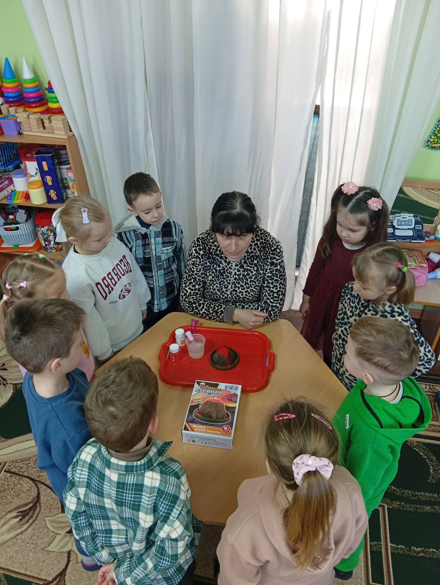 Фото без опису
