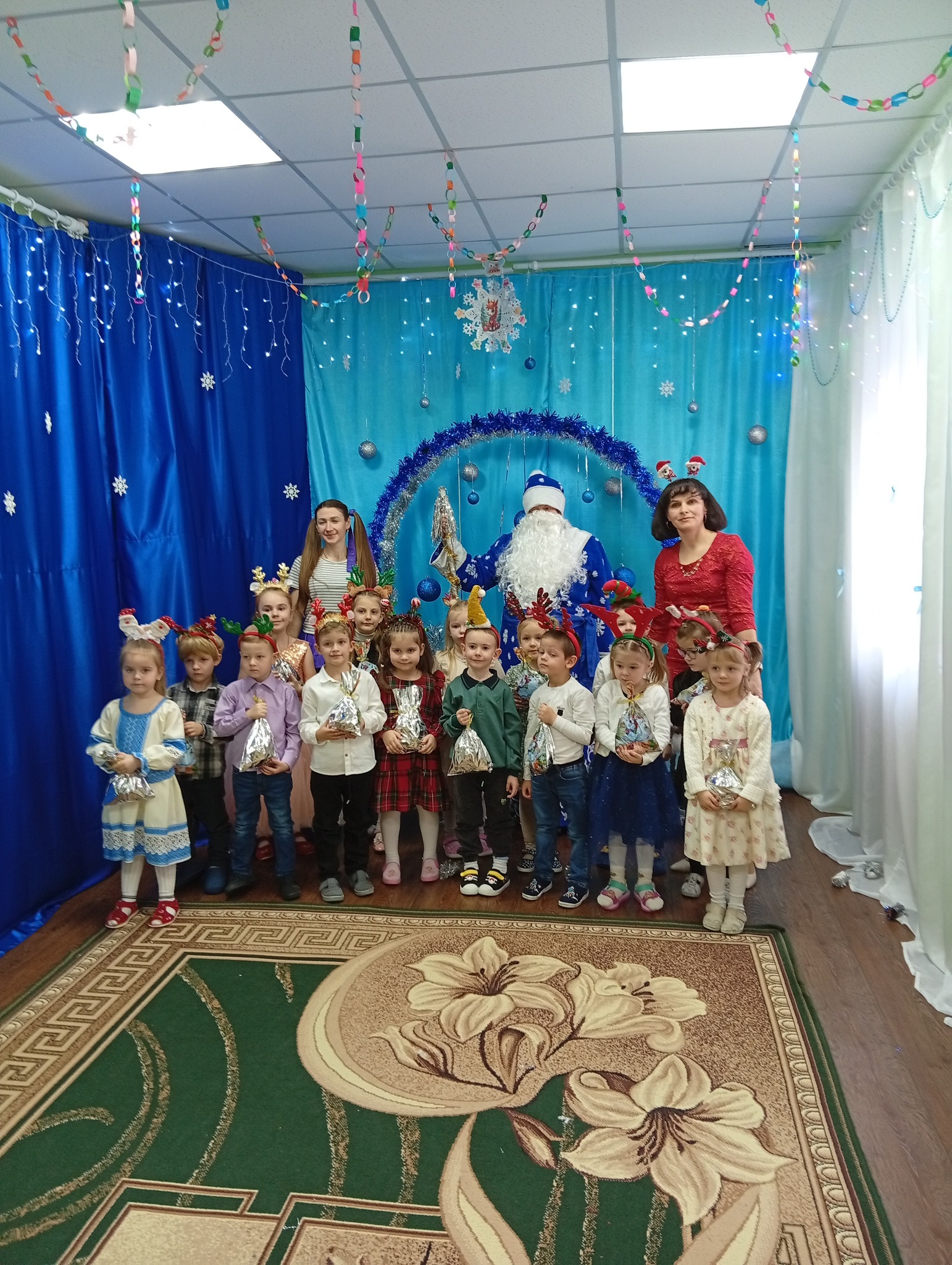 Фото без опису