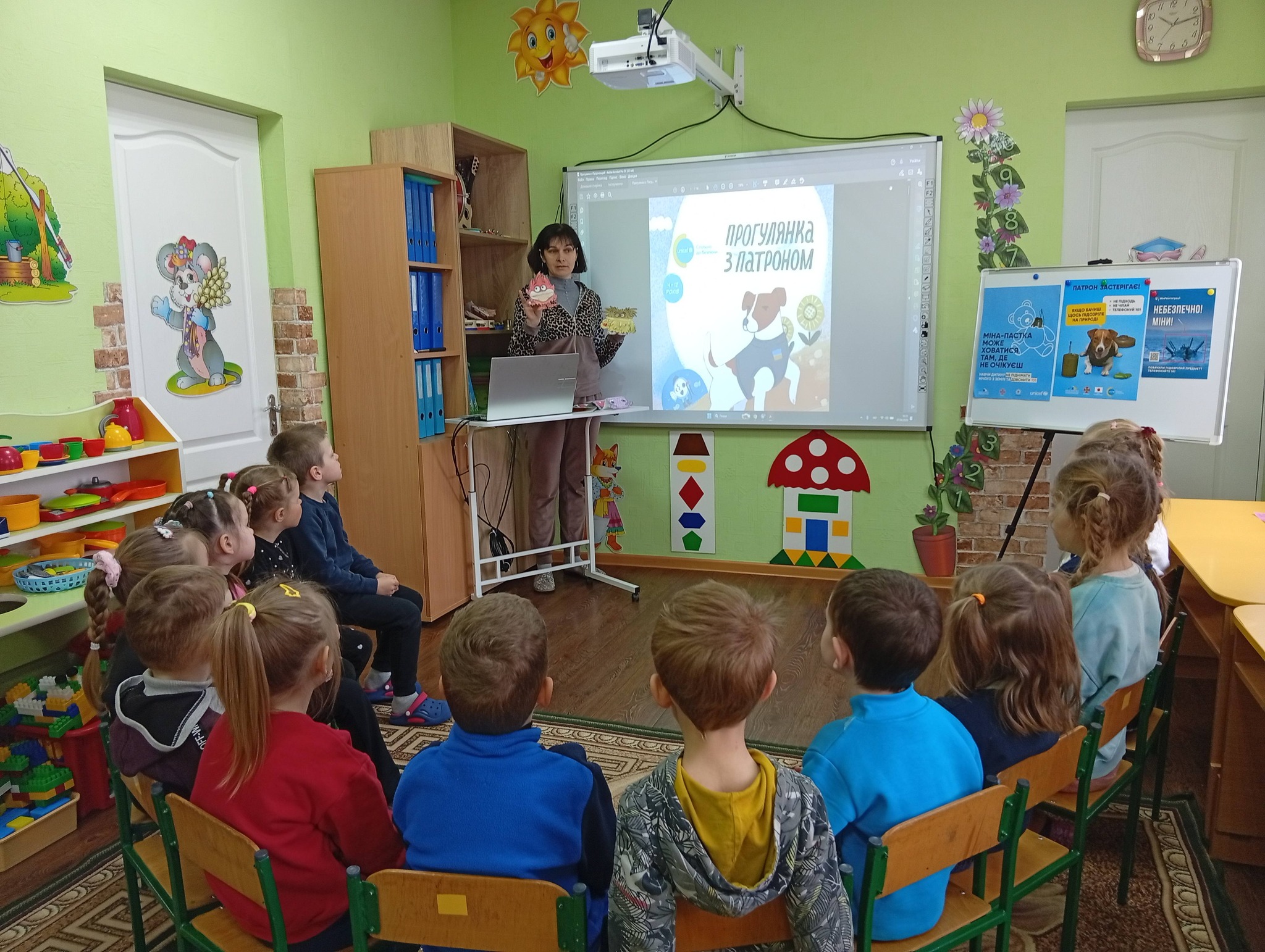 Фото без опису