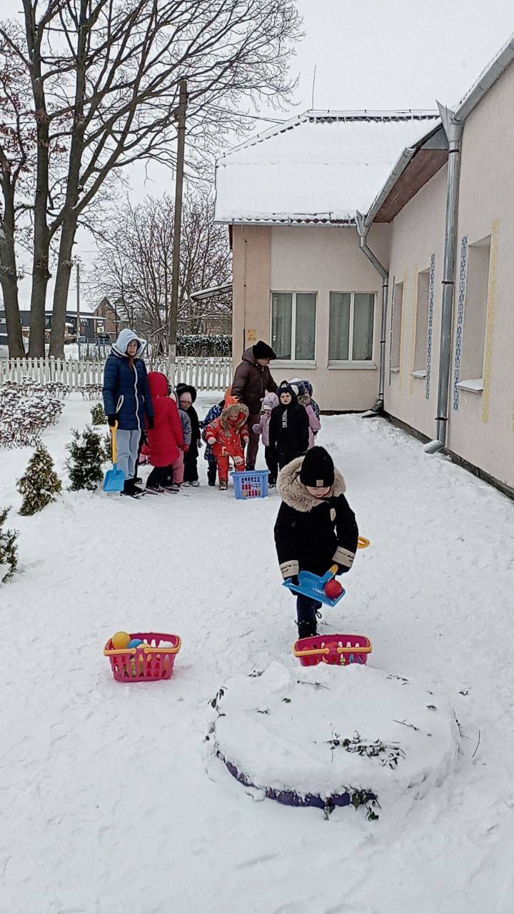 Фото без опису