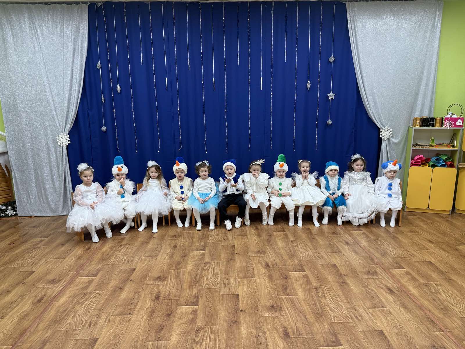 Фото без опису