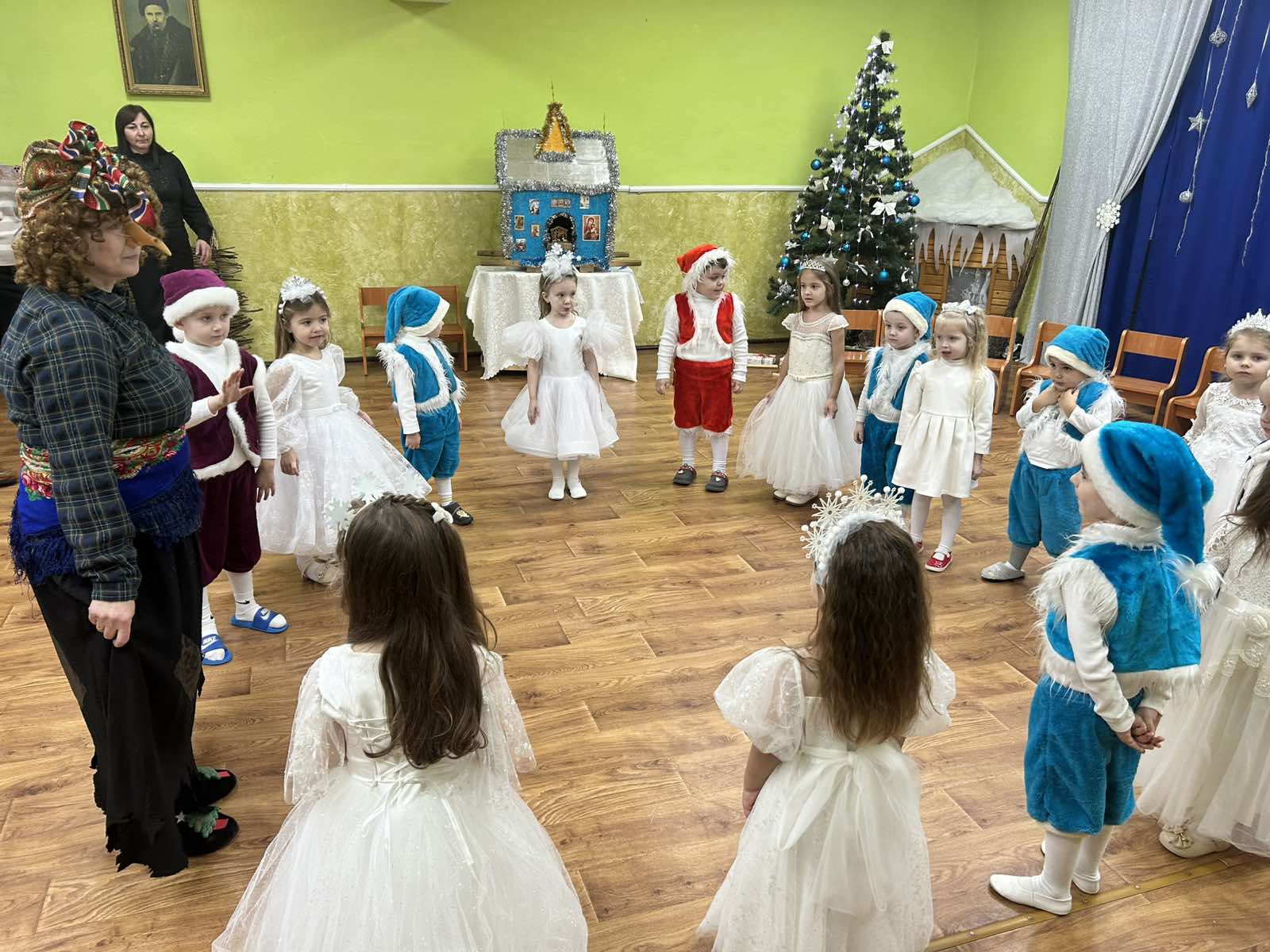 Фото без опису