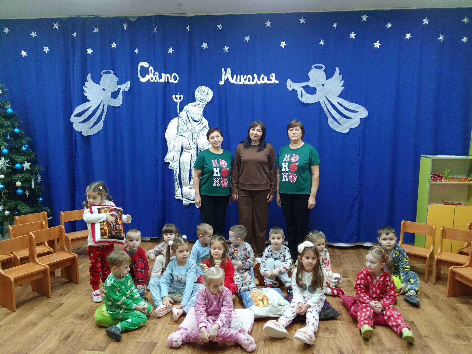 Фото без опису