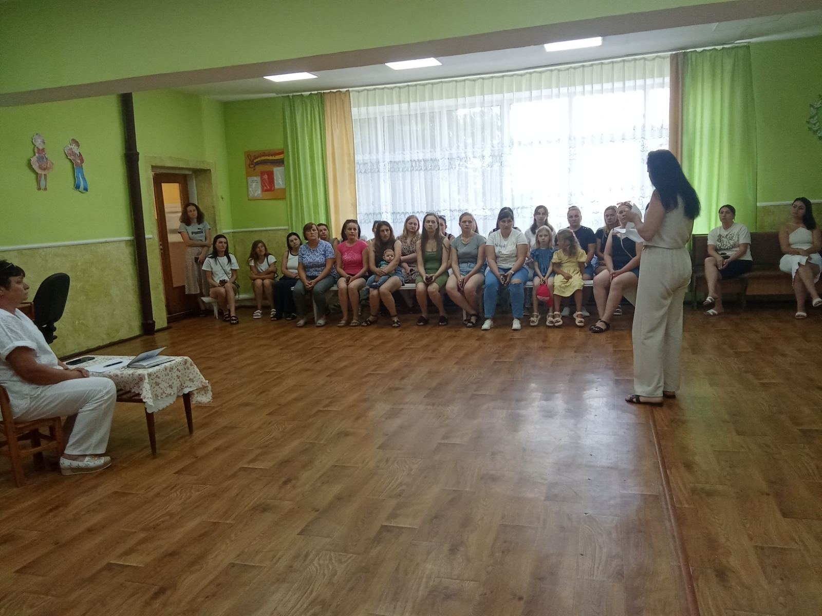Фото без опису