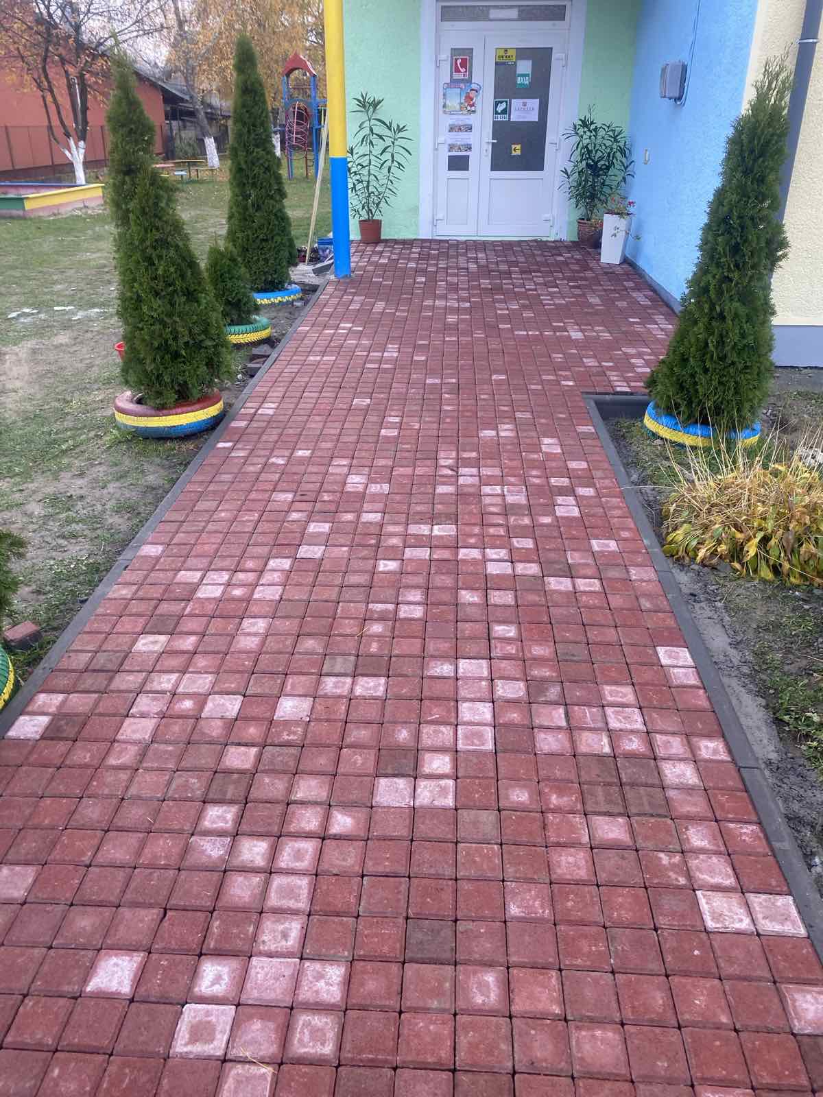 Фото без опису