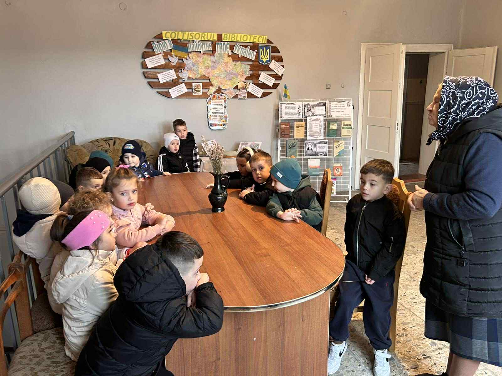 Фото без опису