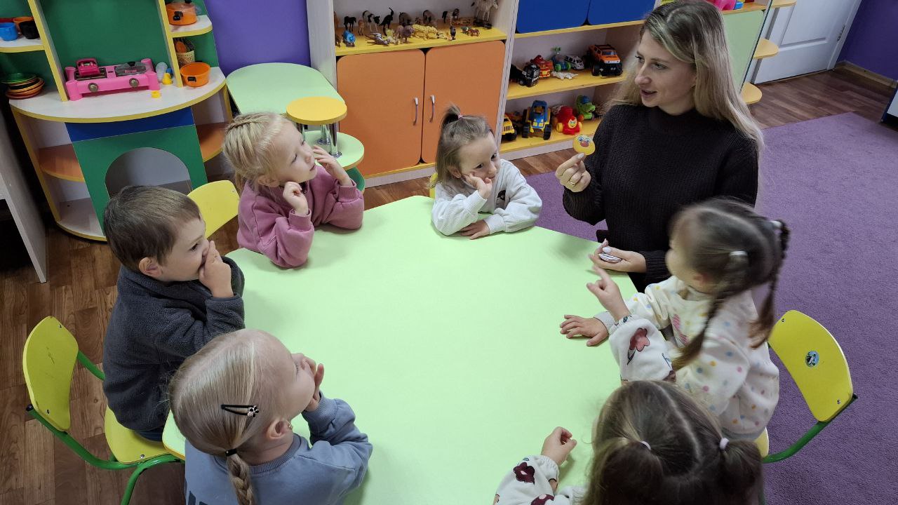 Фото без опису