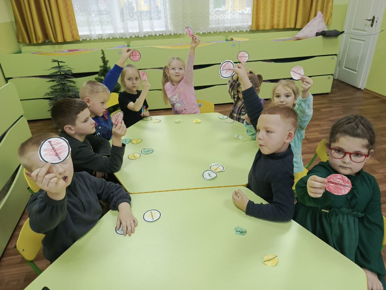 Фото без опису